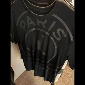 PSG Jordan Black Tshirt